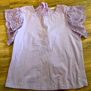 Beautiful top, pearls detail